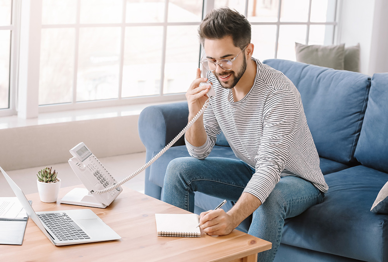 Mobilfunk und Festnetz bei Muster Elektro in Musterstadt